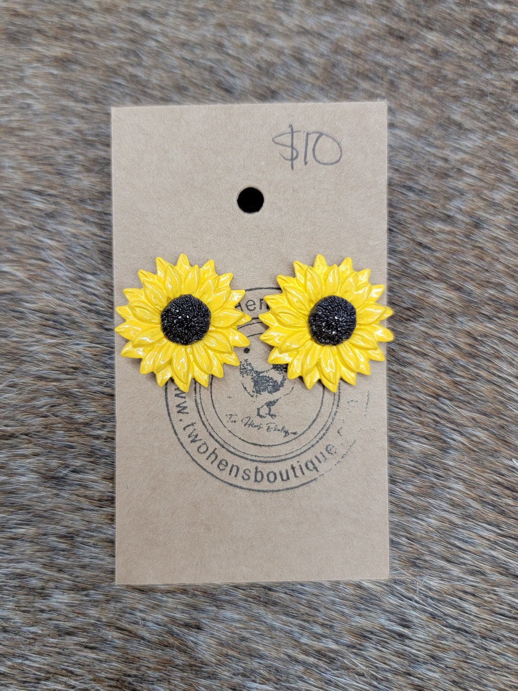 Sunflower studs